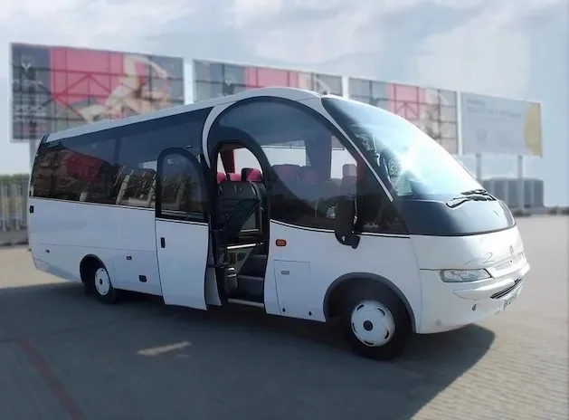 Оренда автобуса 25 27 30 35 місць Львів Трансфер Львів Замовити автобус