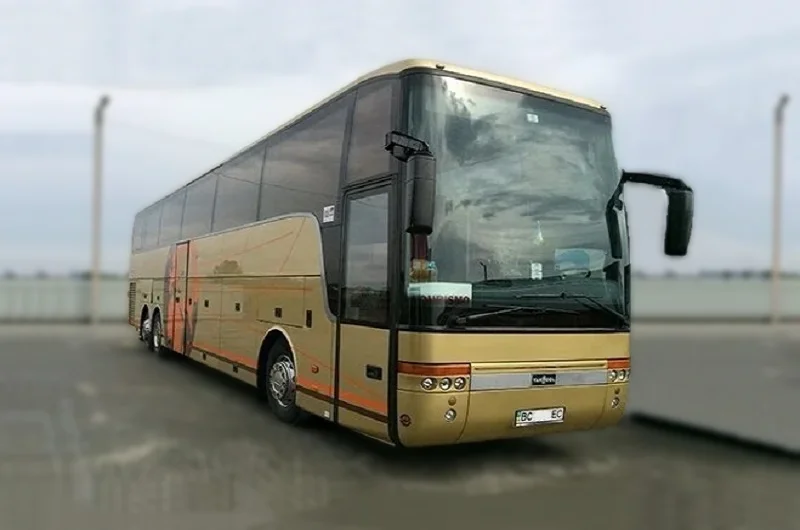 Прокат автобусів у Львові Орендувати автобус 60 65 місць зі Львова