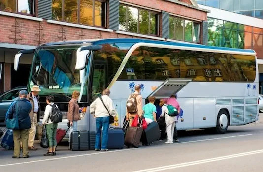 Туристичні перевезення зі Львова на автобусі мікроавтобусі Львів