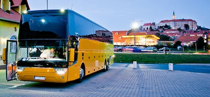 Автобус для поїздки в Європу Львів